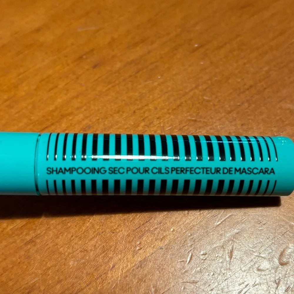 MAC Lash Dry Shampoo Mascara Refresher